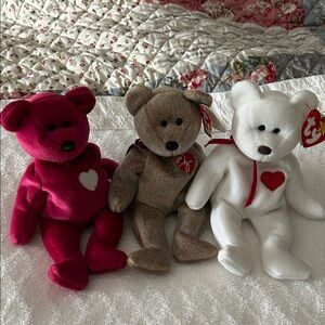 Ty Heart Bears Trio - Red, Brown, and White includes 1999 signature bear.